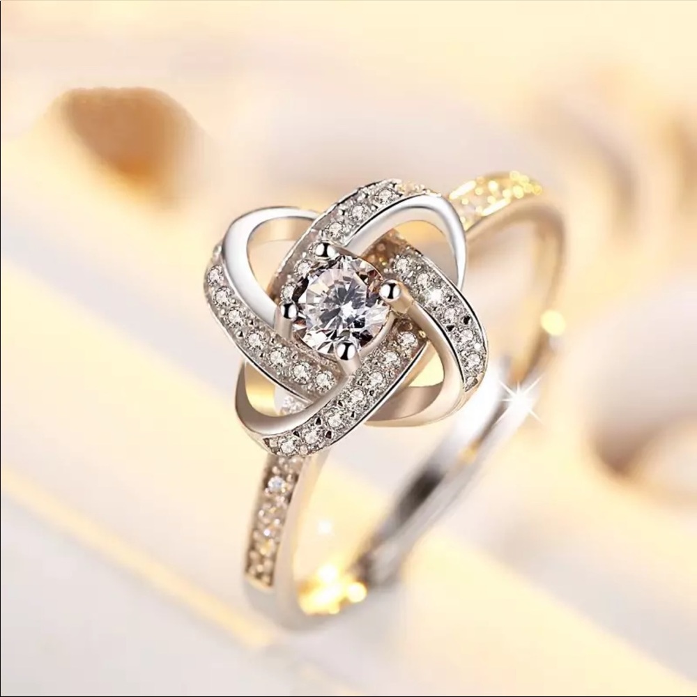 ☆Sterling silver diamond adjustable wedding ring♡ - Picture 2 of 5